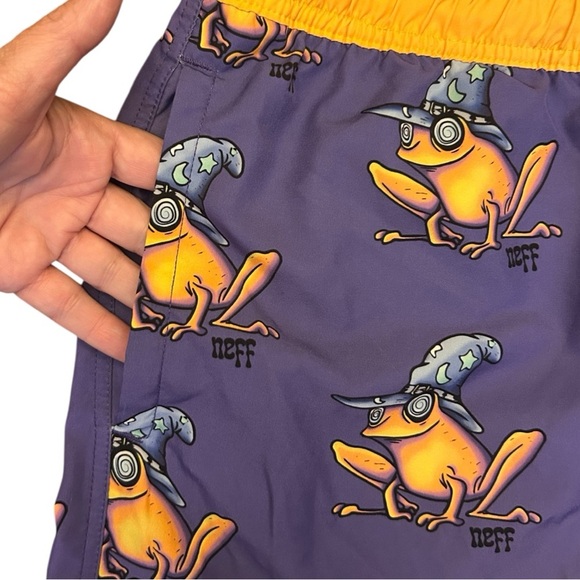NEFF Men's Frog Magic Graphic Swim Shorts Size XL - Picture 6 of 13